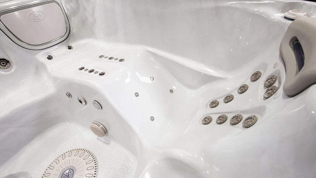 Selbstreinigender Whirlpool Signature 779 mit Massagedüsen im Raum Köln und Düsseldorf