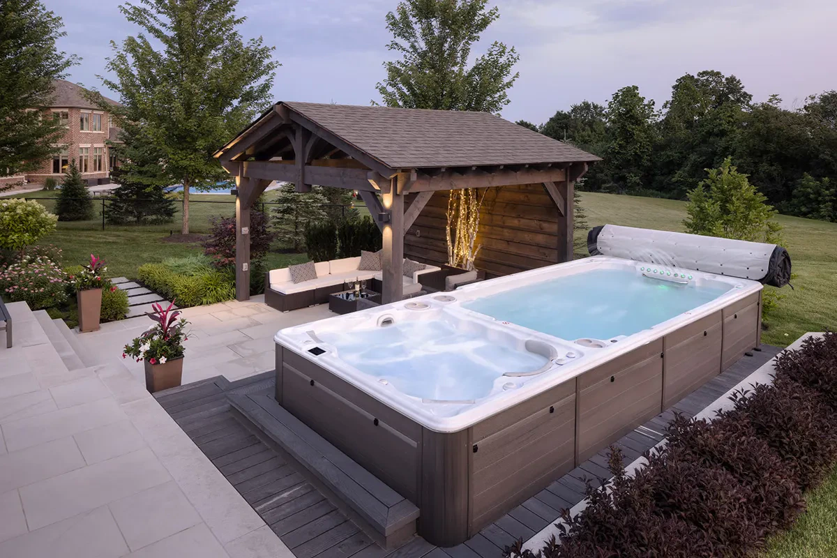 Premium Swim Spa mit automatischer Reinigung nahe Koblenz und Neuwied