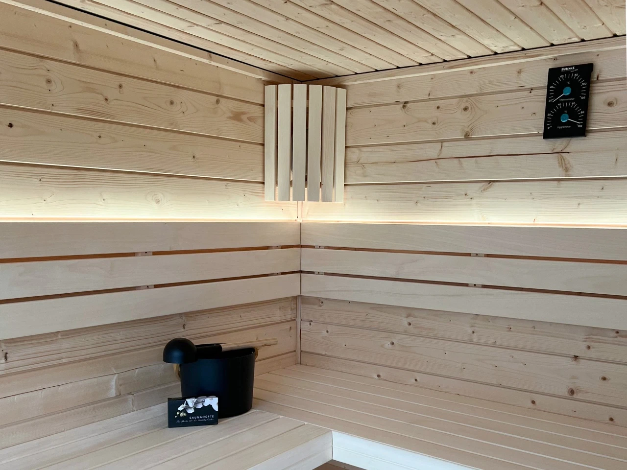 Gartensauna GABI mit Glasfront – Bild 28