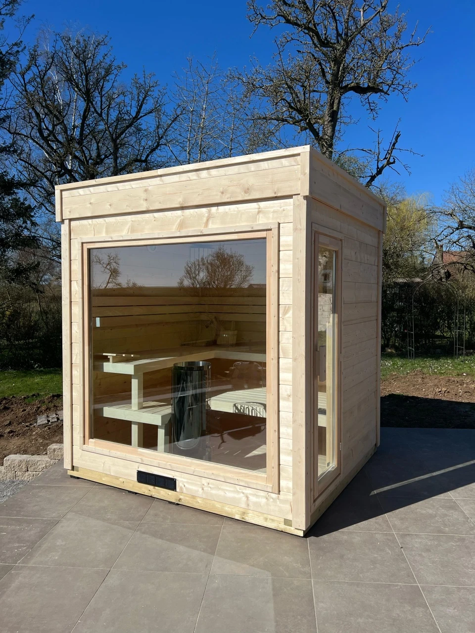 Moderne Gartensauna aus Polarfichte kaufen