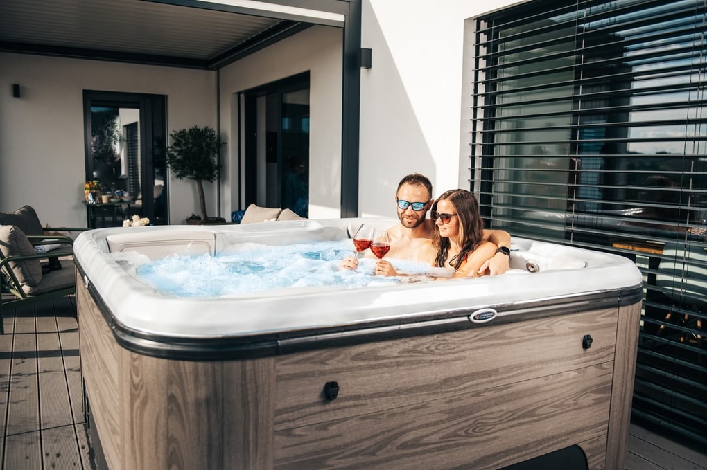 Selbstreinigender Whirlpool im Alltag: Was er wirklich bringt
