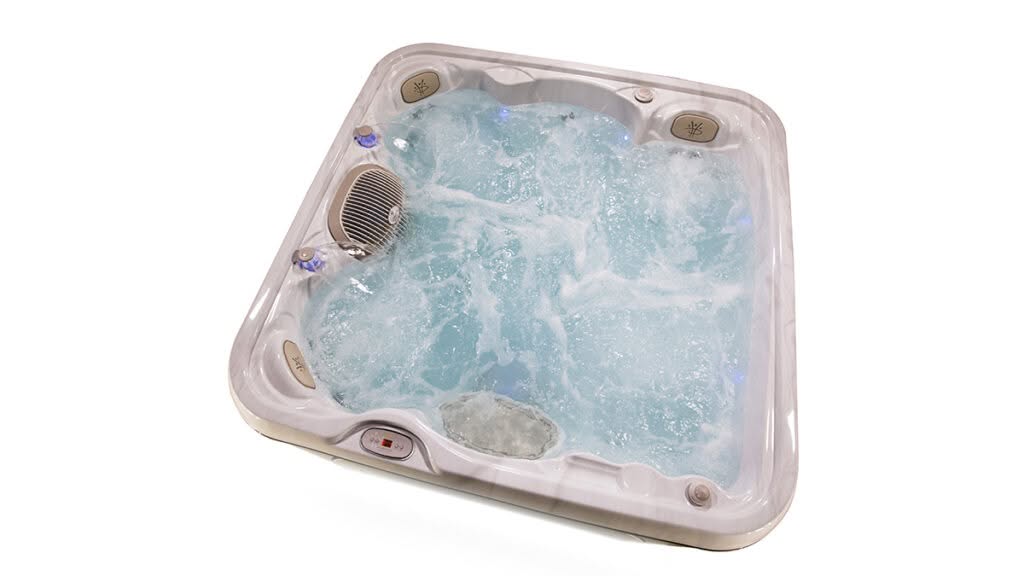 Outdoor Whirlpool mit modernem Design und Hydrotherapie nahe Leverkusen und Bonn