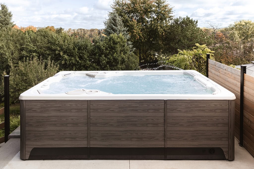 Premium Swim Spa mit automatischer Reinigung nahe Koblenz und Neuwied