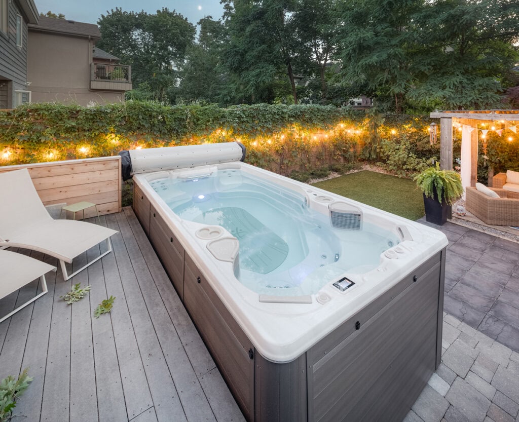 Aqua Sport 14AX Swim Spa mit Hydrotherapie und Gegenstromsystem in Rheinland-Pfalz