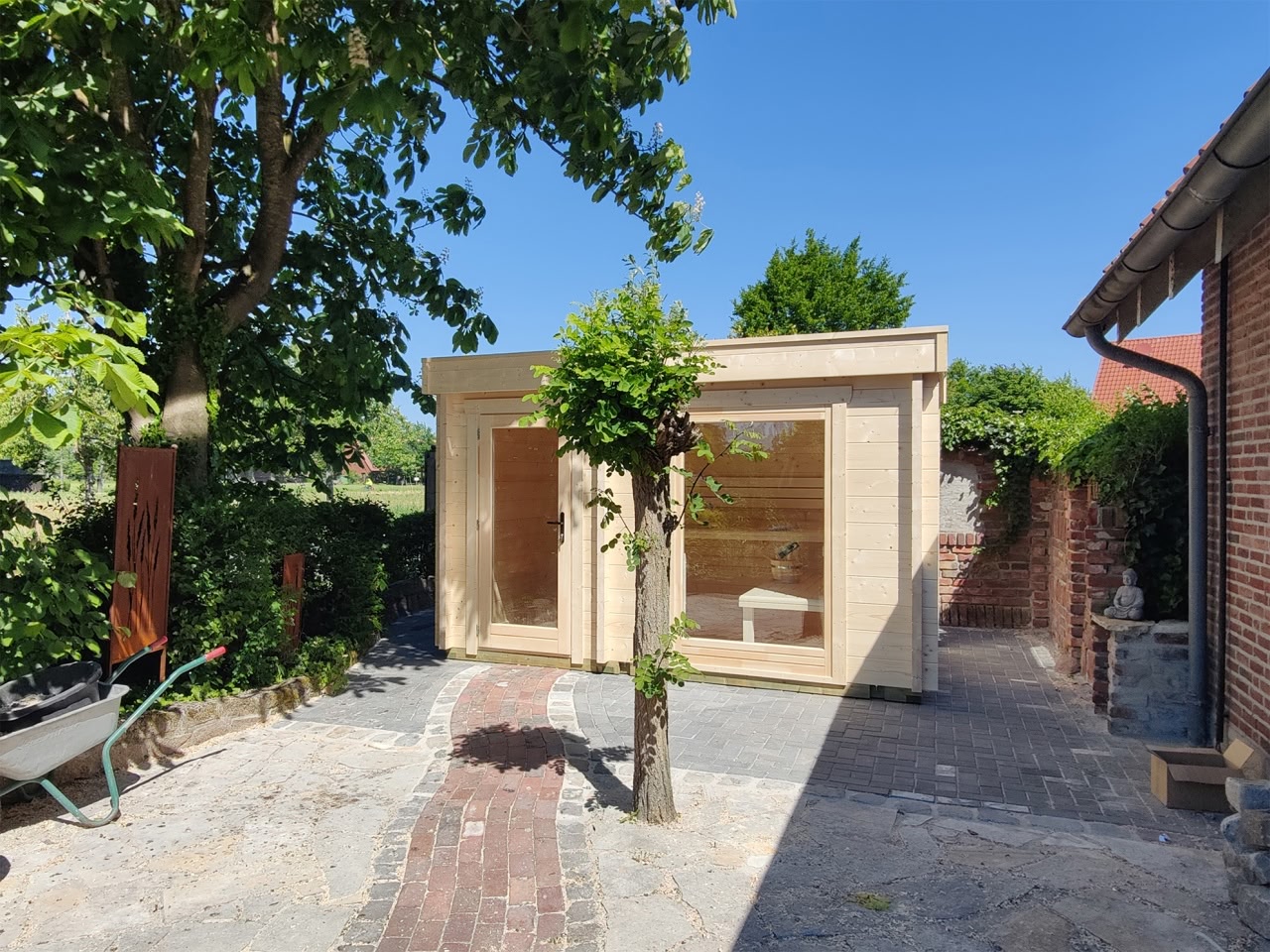 Premium Sauna für den Außenbereich SANDRA 3723 im Raum Bonn und Neuwied
