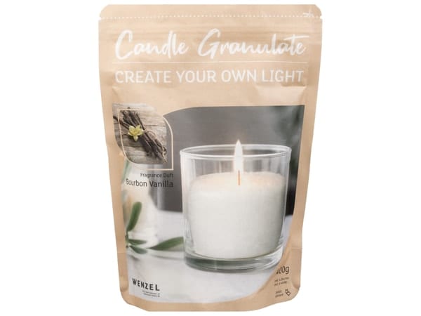 WENZEL Kerzengranulat 400 g Bourbon Vanilla mit 4 Dochten, Kerzengranulat Bourbon Vanilla 400g von WENZEL für DIY Kerzen, WENZEL Duft Kerzengranulat 400 g Vanille zum Kerzen selber machen, Kerzengranulat 400 g Bourbon Vanilla Set inklusive Docht und Halter, Detailaufnahme WENZEL Kerzengranulat Bourbon Vanilla Wachsgranulat Struktur, DIY Kerzen im Glas mit WENZEL Kerzengranulat 400 g Vanille, Kerzenzubehör WENZEL Kerzengranulat Bourbon Vanilla 400g