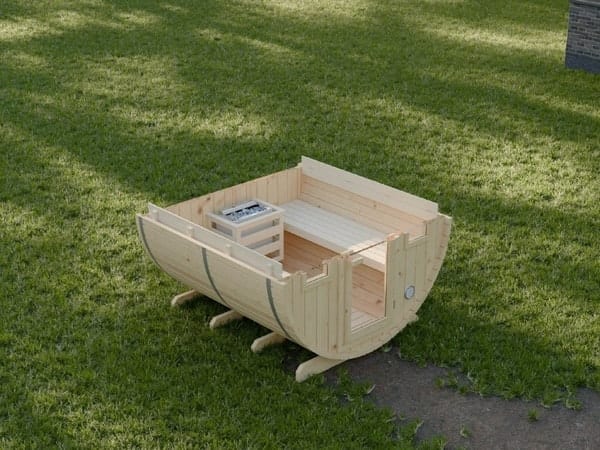 fasssauna chris mit terrasse, premium fasssauna garten, fasssauna kaufen deutschland, fasssauna outdoor massivholz, sauna fass garten, gartensauna fasssauna premium, fasssauna mit terrasse, outdoor sauna terrasse, fasssauna wellnessbereich, fasssauna innenraum holz, sauna fass innen, hochwertige fasssauna verarbeitung, fasssauna massivholz detail, premium fasssauna material, outdoor sauna holz