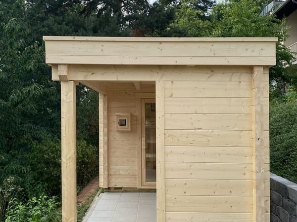 Premium Gartensauna aus Holz für Wellness im eigenen Garten in Nordrhein-Westfalen