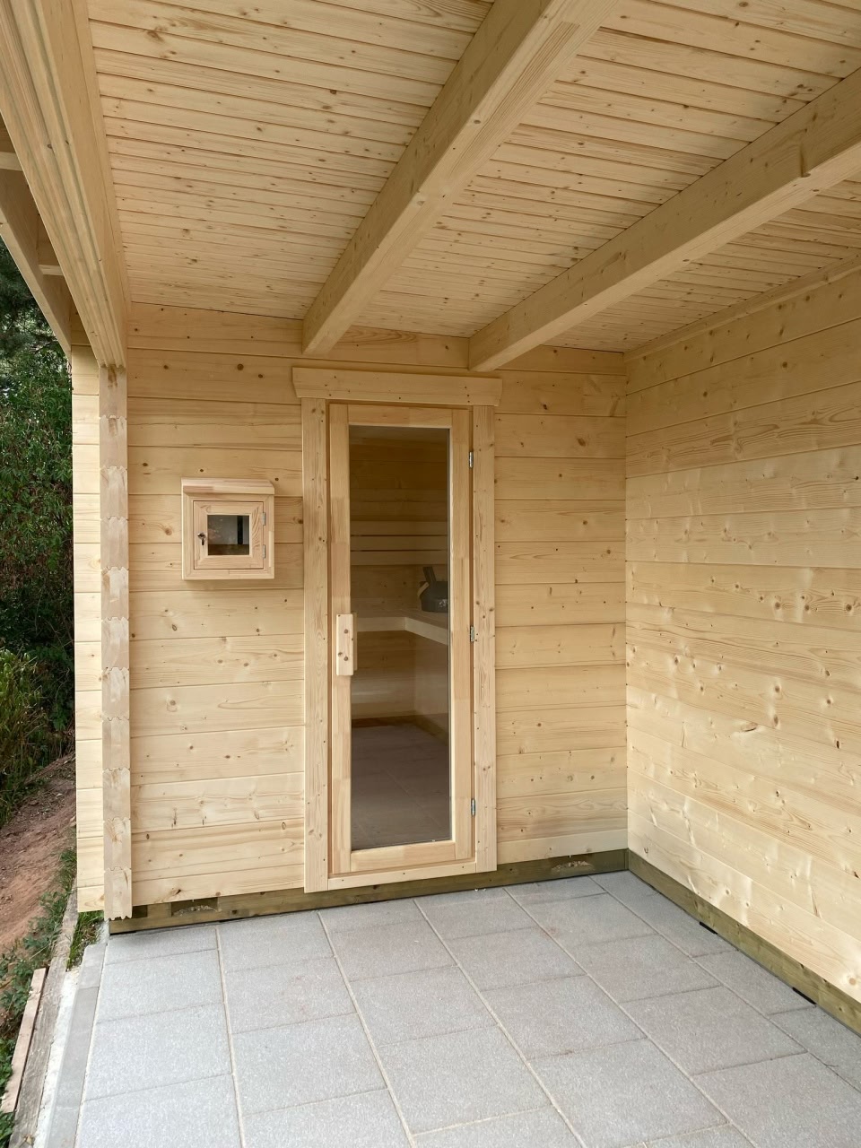 Exklusive Gartensauna SANDRA 5823 für den Außenbereich im Raum Köln und Koblenz