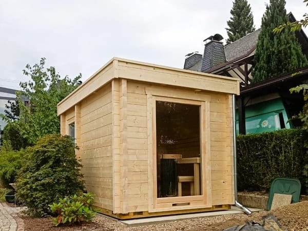 Moderne Gartensauna mit hochwertiger Verarbeitung nahe Düsseldorf kaufen