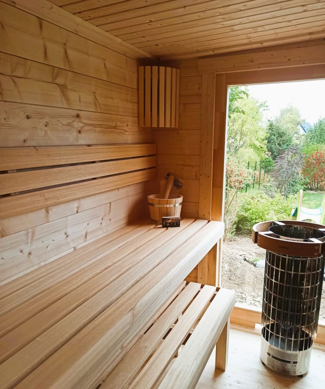 Gartensauna mit Vorraum – SANDRA 3723 – Bild 10