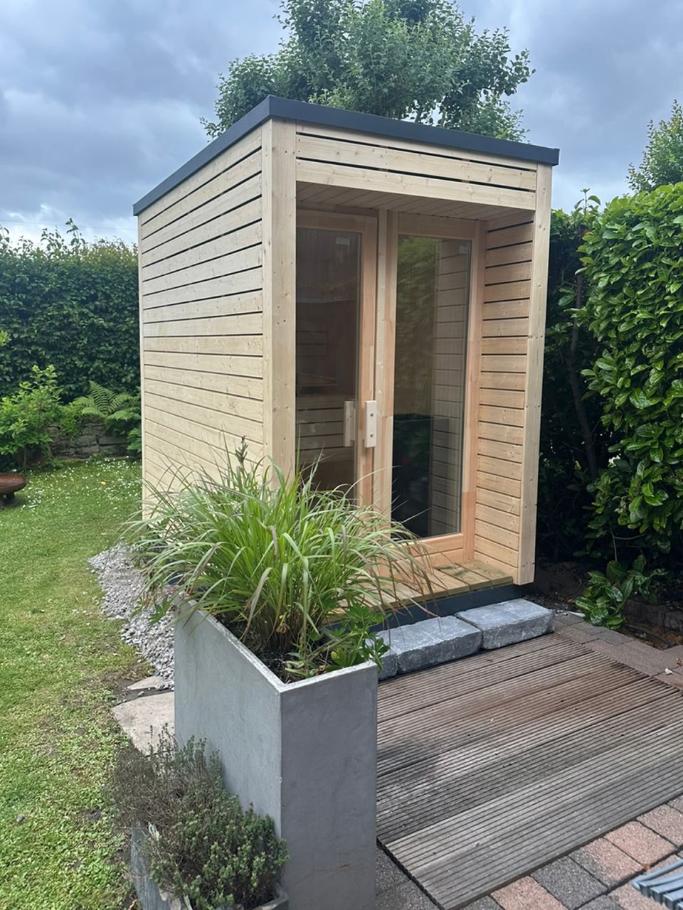 Luxus Gartensauna INA aus nordischer Fichte von Relaxklusiv nahe Bonn kaufen