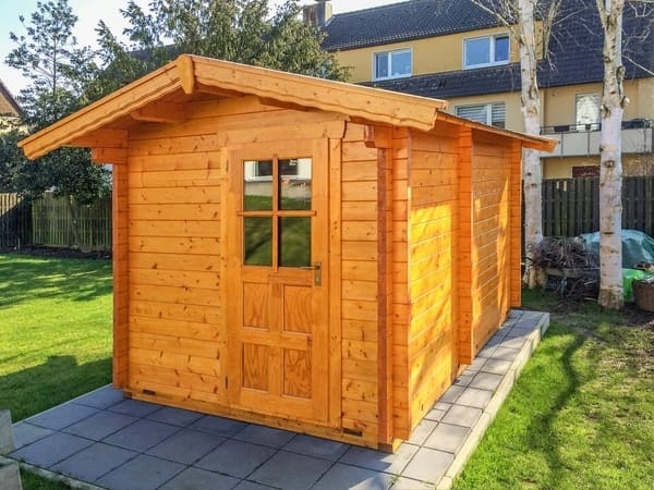 Hochwertige Gartensauna SIMONE aus Holz nahe Neuwied und dem Rhein-Sieg-Kreis kaufen