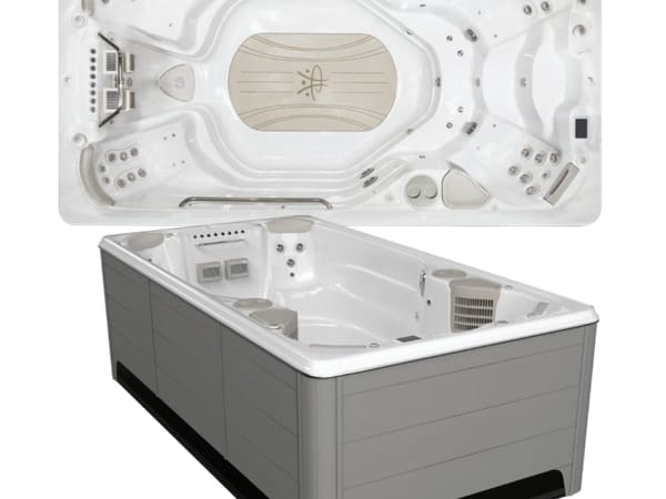 Hydropool AquaTrainer 14AX Swim Spa selbstreinigend Garten