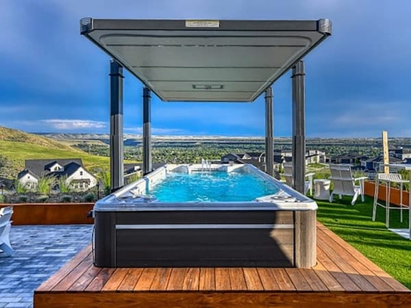 Luxus Swim Spa Executive Trainer 19EX für Fitness und Wellness zuhause in Nordrhein-Westfalen