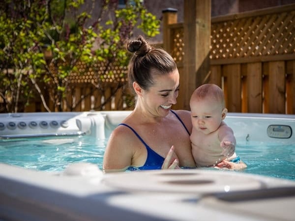 Exklusiver Aqua Trainer 14AX Swim Spa für private Wellness in Nordrhein-Westfalen