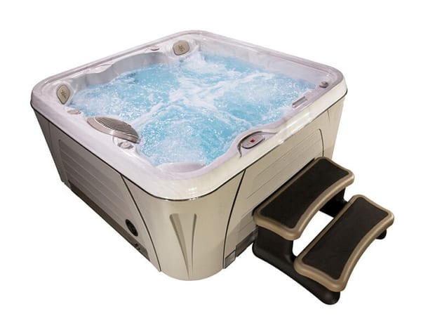 Luxus Whirlpool mit leistungsstarken Massagedüsen in Nordrhein-Westfalen