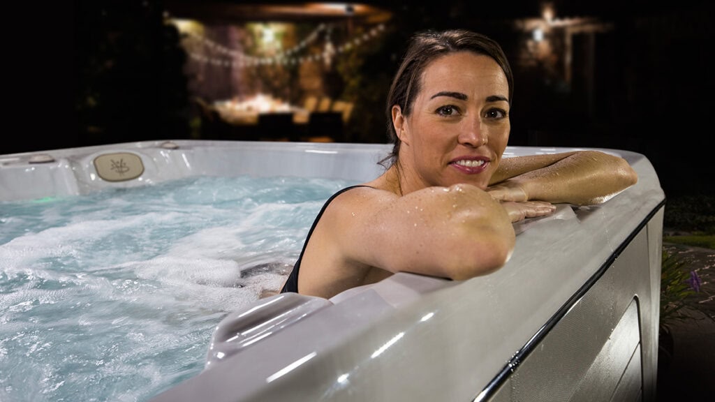 Whirlpool kaufen nahe Düsseldorf mit dem exklusiven Serenity 5900 von Relaxklusiv