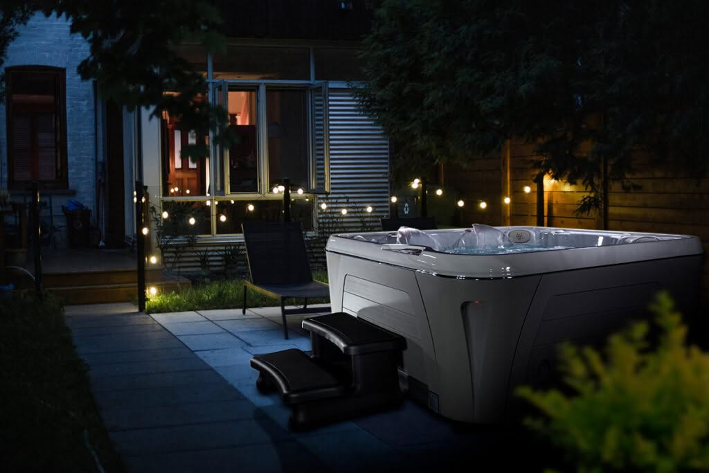 Premium Whirlpool von Relaxklusiv für Entspannung zuhause in Rheinland-Pfalz
