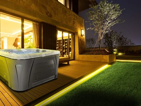 Serenity 4300 Whirlpool von Relaxklusiv für luxuriöse Wellness nahe Bonn kaufen