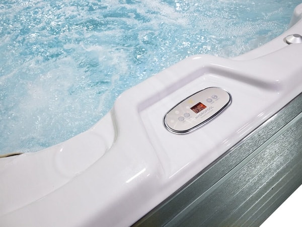 Hochwertiger Swim Spa für Schwimmtraining und Entspannung nahe Leverkusen und Bonn