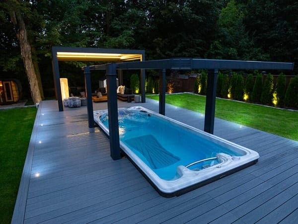 Premium Swim Spa mit automatischer Reinigung nahe Koblenz und Neuwied