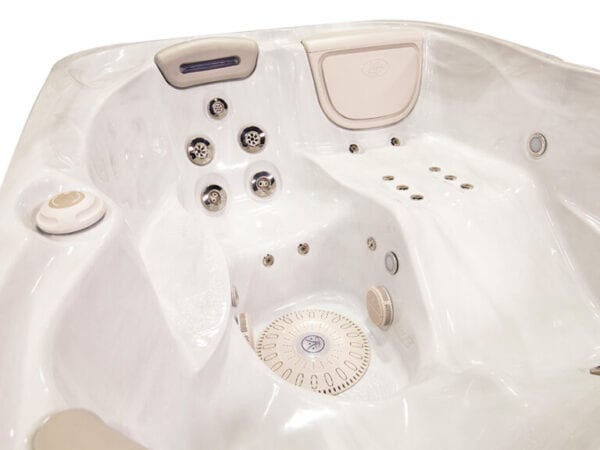 selbstreinigender Whirlpool Massagedüsen Nahaufnahme