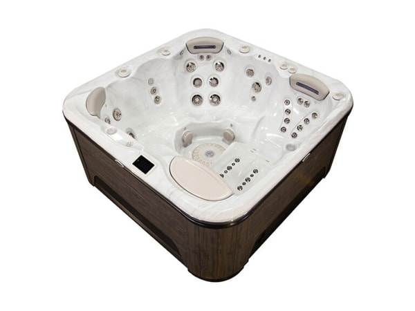 Whirlpool kaufen mit Selbstreinigungssystem von Relaxklusiv aus Vettelschoß