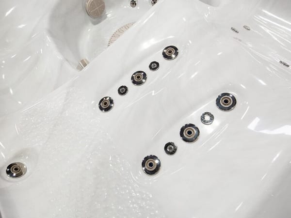Hydropool Whirlpool Jet System Detailaufnahme