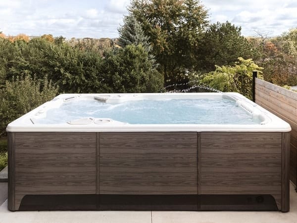 Premium Swim Spa mit automatischer Reinigung nahe Koblenz und Neuwied