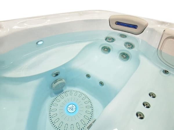 Hydropool Whirlpool Sitze ergonomisch Hydrotherapie Massage