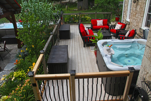 Whirlpool auf Terrasse - Signature SelfCleaning 728 - Selbstreinigender Whirlpool
