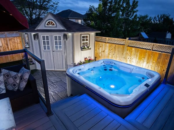 Luxus Whirlpool Signature SelfCleaning 728 für Wellness zuhause in Nordrhein-Westfalen
