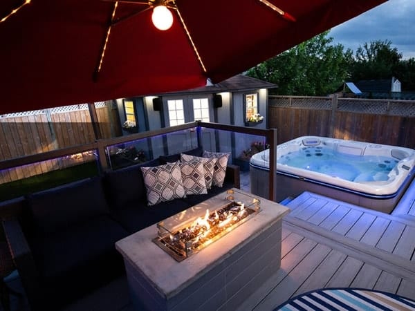 Premium Whirlpool mit automatischer Wasserreinigung nahe Koblenz und Neuwied