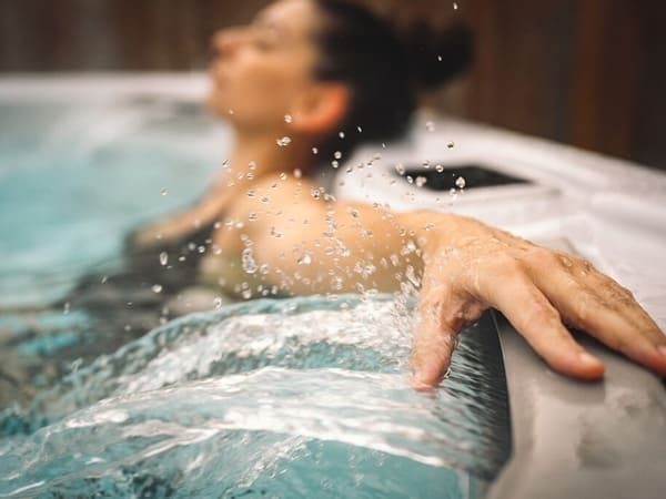 Aqua Trainer 17AX Swim Spa mit Hydrotherapie und Selbstreinigung in Rheinland-Pfalz