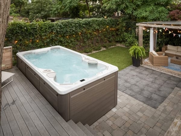 Aqua Sport 14AX Swim Spa mit Gegenstromanlage von Relaxklusiv nahe Bonn kaufen