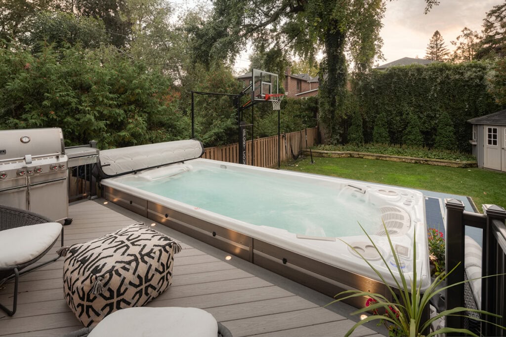 Outdoor Swim Spa mit Selbstreinigungssystem im Rhein-Sieg-Kreis kaufen